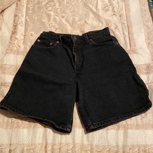 Vintage ladies Levi’s dungaree shorts